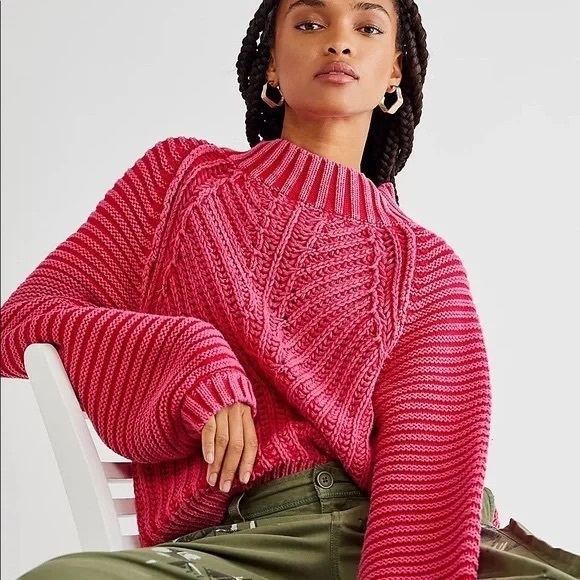 Free People Sweaters - Free People Pink Knit Oversized Sweetheart Sweater NWT